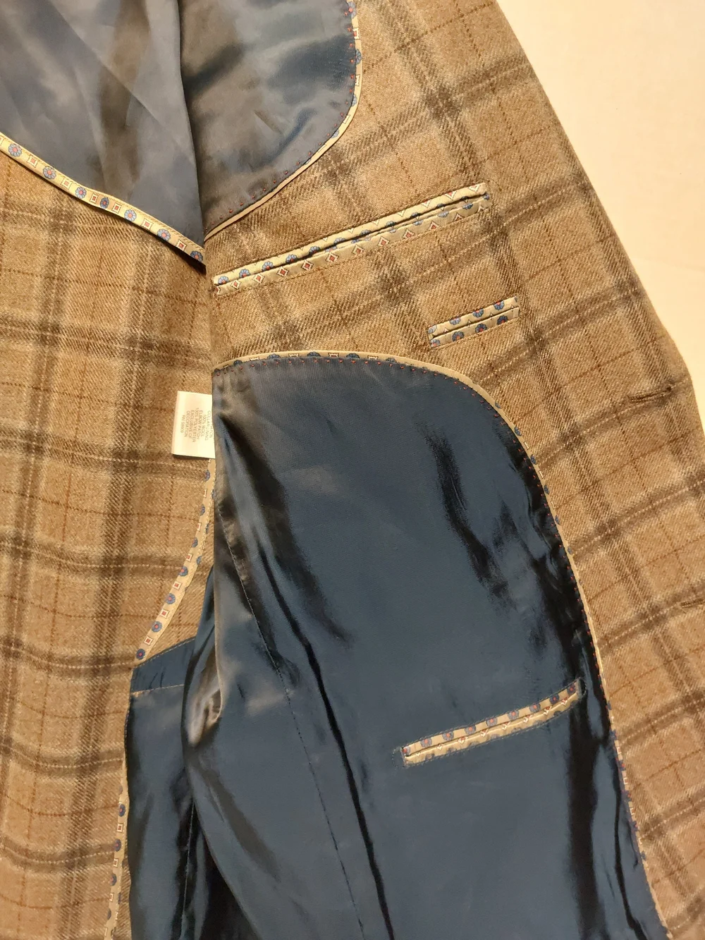 Daniel Cremieux Tan Plaid Sport Coat with Brown Elbow Patches